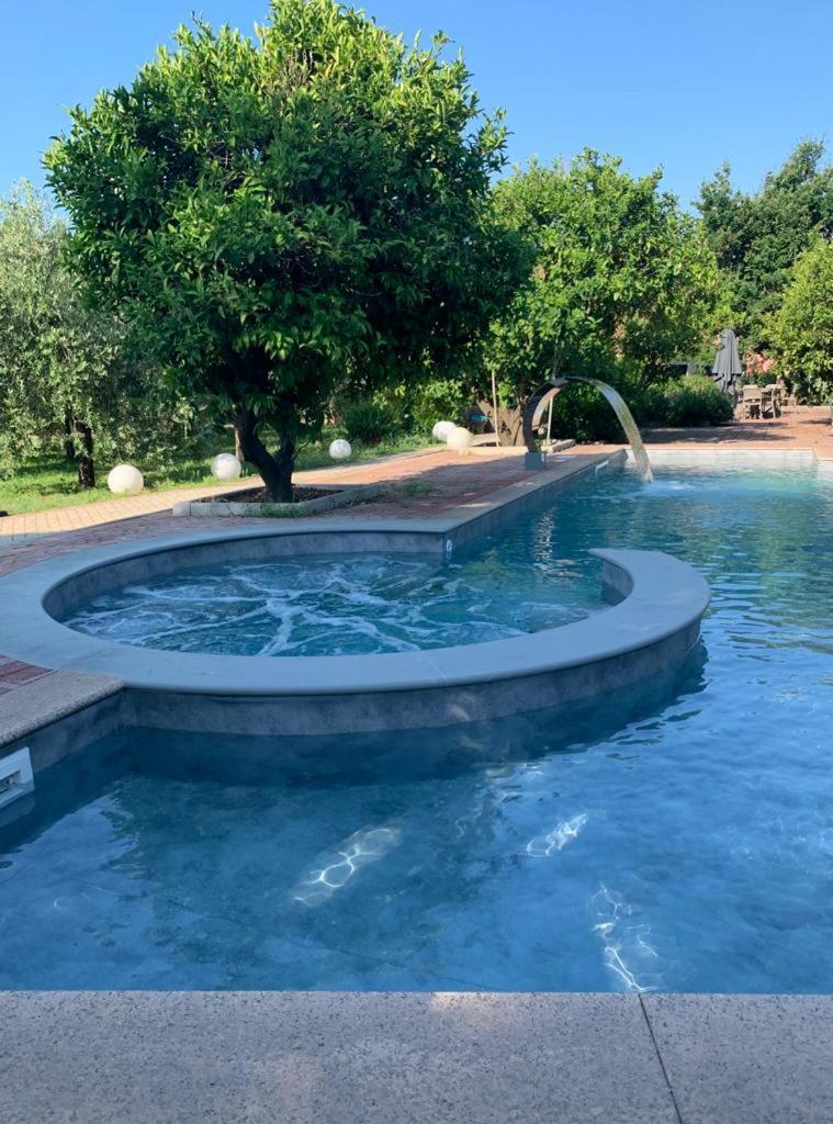 Elba Vip Aparthotel Porto Azzurro Exteriör bild