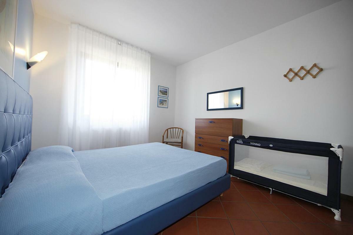 Elba Vip Aparthotel Porto Azzurro Exteriör bild