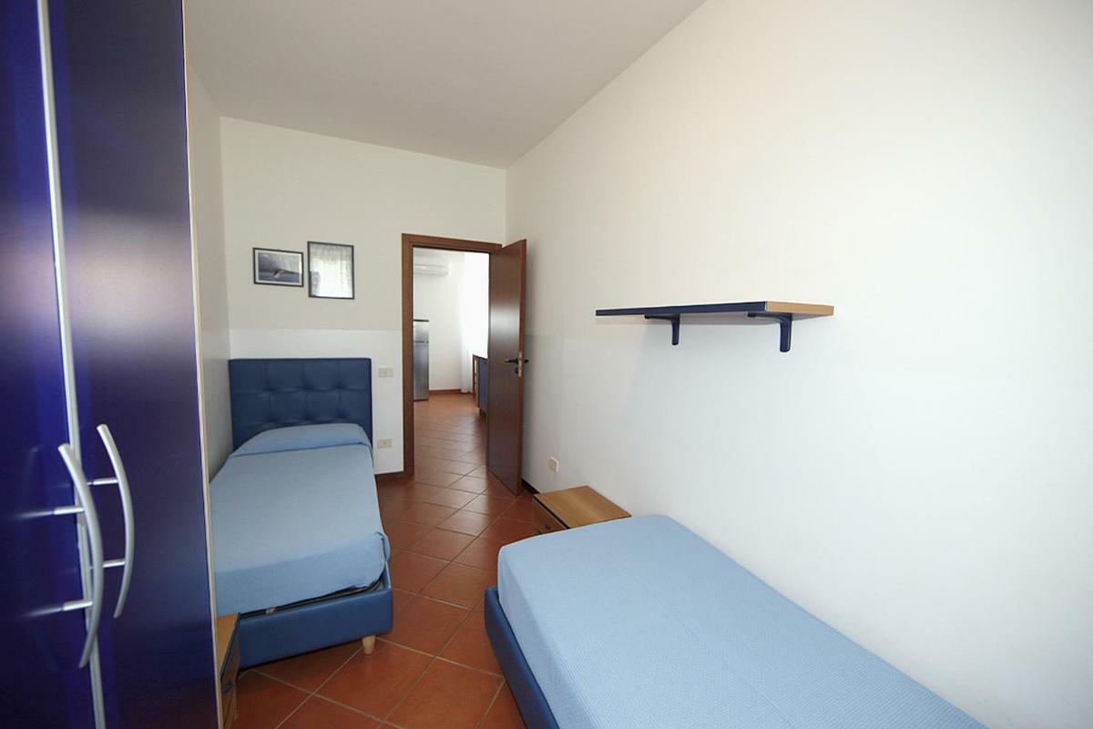 Elba Vip Aparthotel Porto Azzurro Exteriör bild
